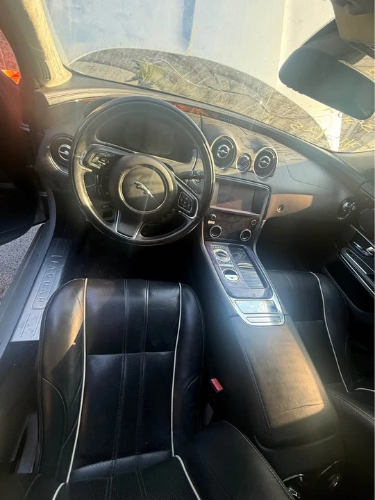 2011 Jaguar X351 XJ - Image 3 of 6