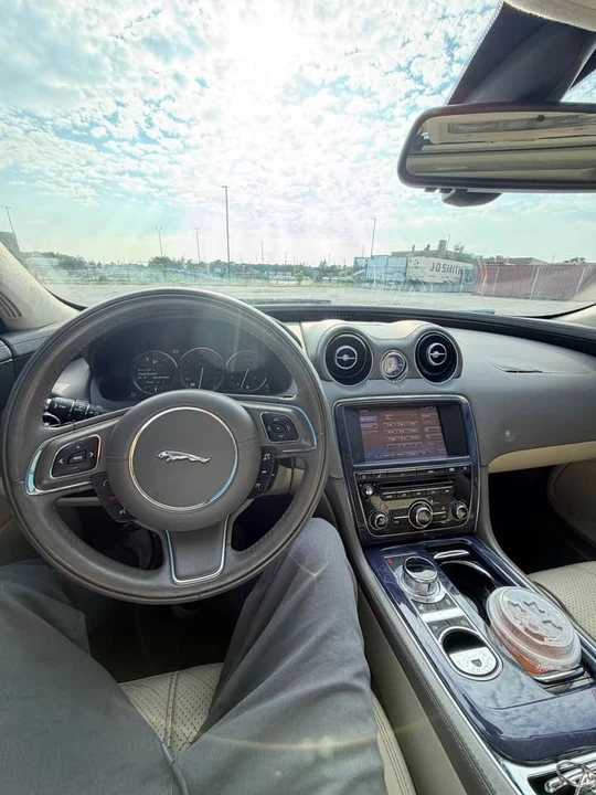 2011 Jaguar X351 XJ - Image 11 of 16