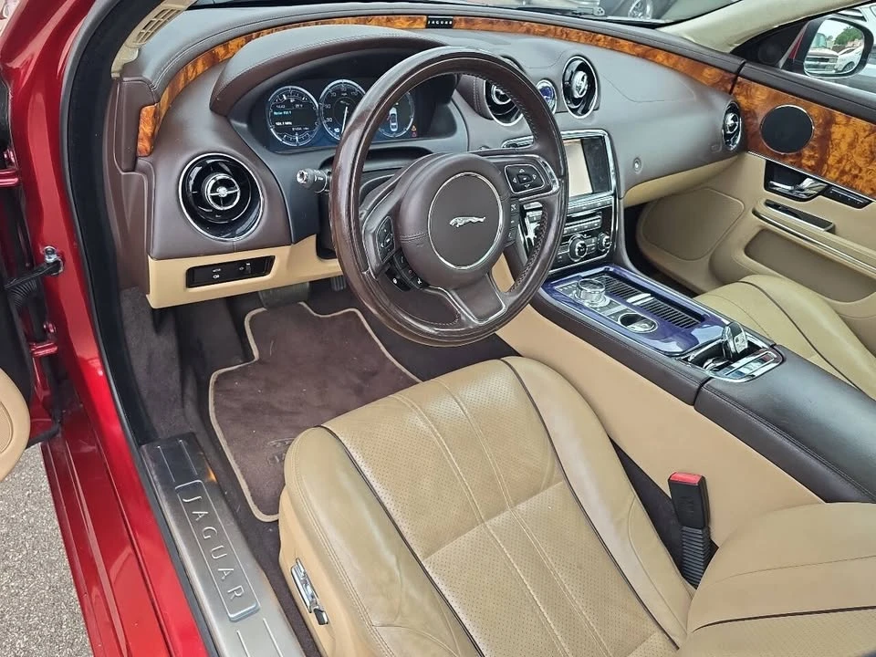 2011 Jaguar X351 XJ - Image 16 of 20