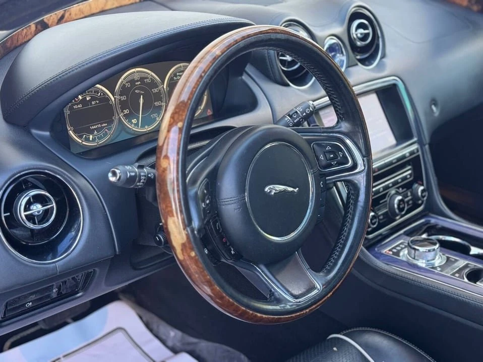 2011 Jaguar X351 XJ - Image 9 of 20
