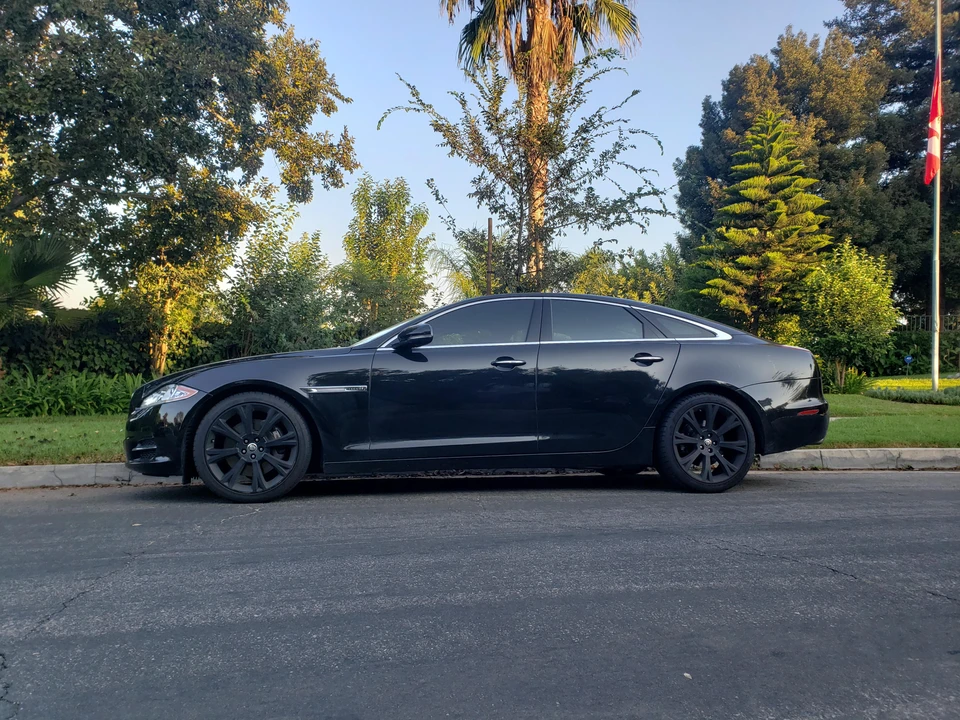 2011 Jaguar X351 XJ - Image 14 of 31