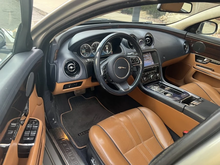 2011 Jaguar X351 XJ - Image 6 of 6