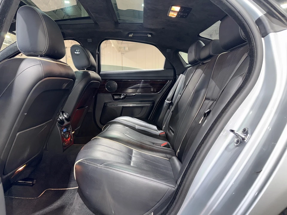 2011 Jaguar X351 XJ - Image 11 of 12