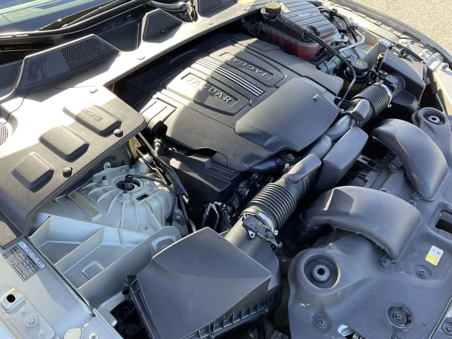 2011 Jaguar X351 XJ - Image 12 of 13