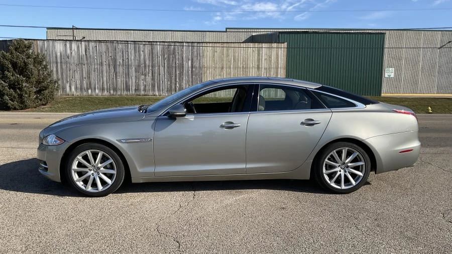 2011 Jaguar X351 XJ - Image 2 of 13