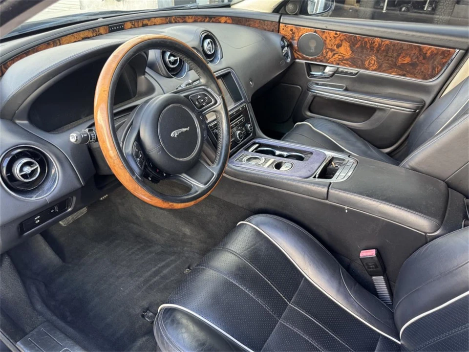 2011 Jaguar X351 XJ - Image 9 of 11