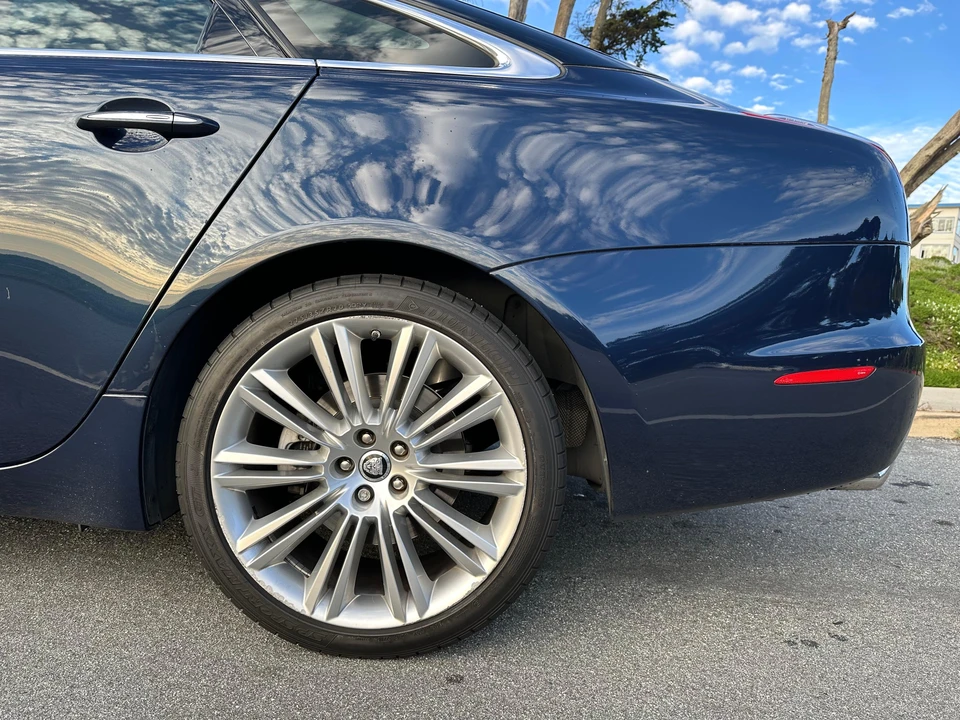 2011 Jaguar X351 XJ - Image 14 of 31
