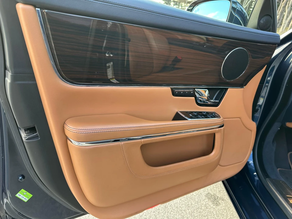 2011 Jaguar X351 XJ - Image 29 of 31