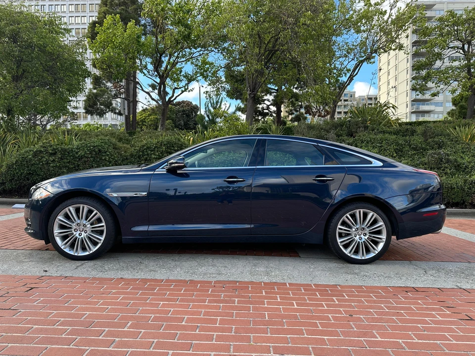 2011 Jaguar X351 XJ - Image 8 of 31