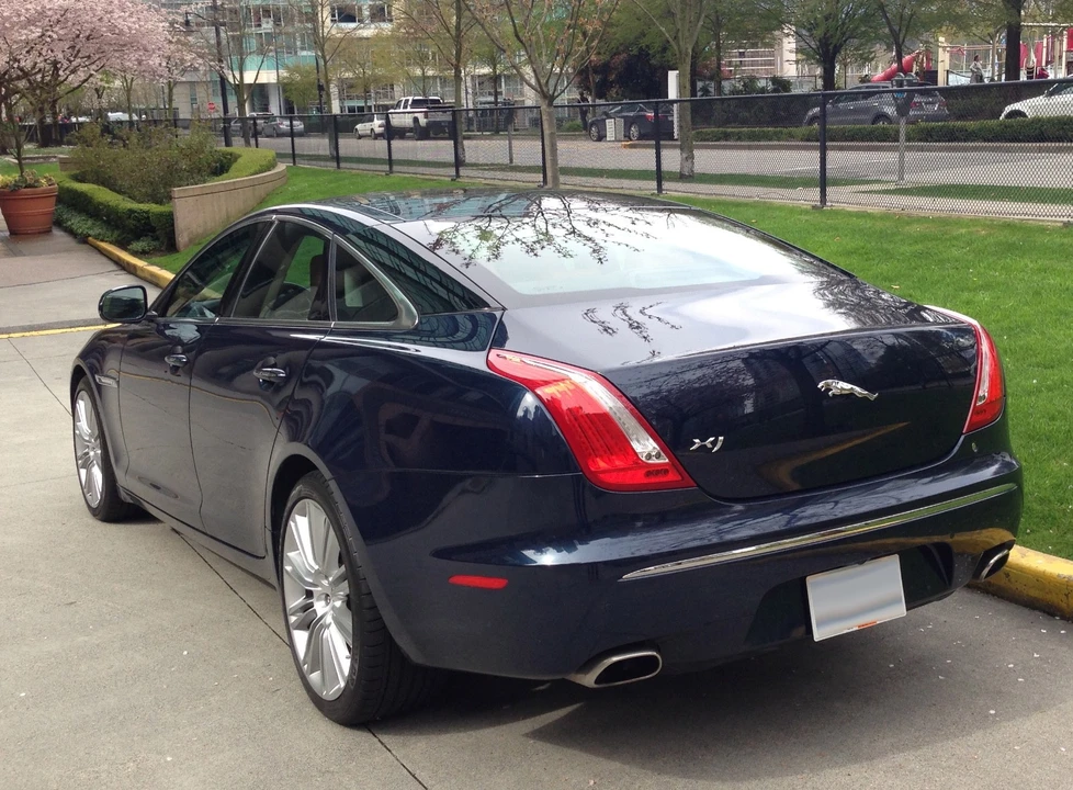 2011 Jaguar X351 XJ - Image 5 of 14