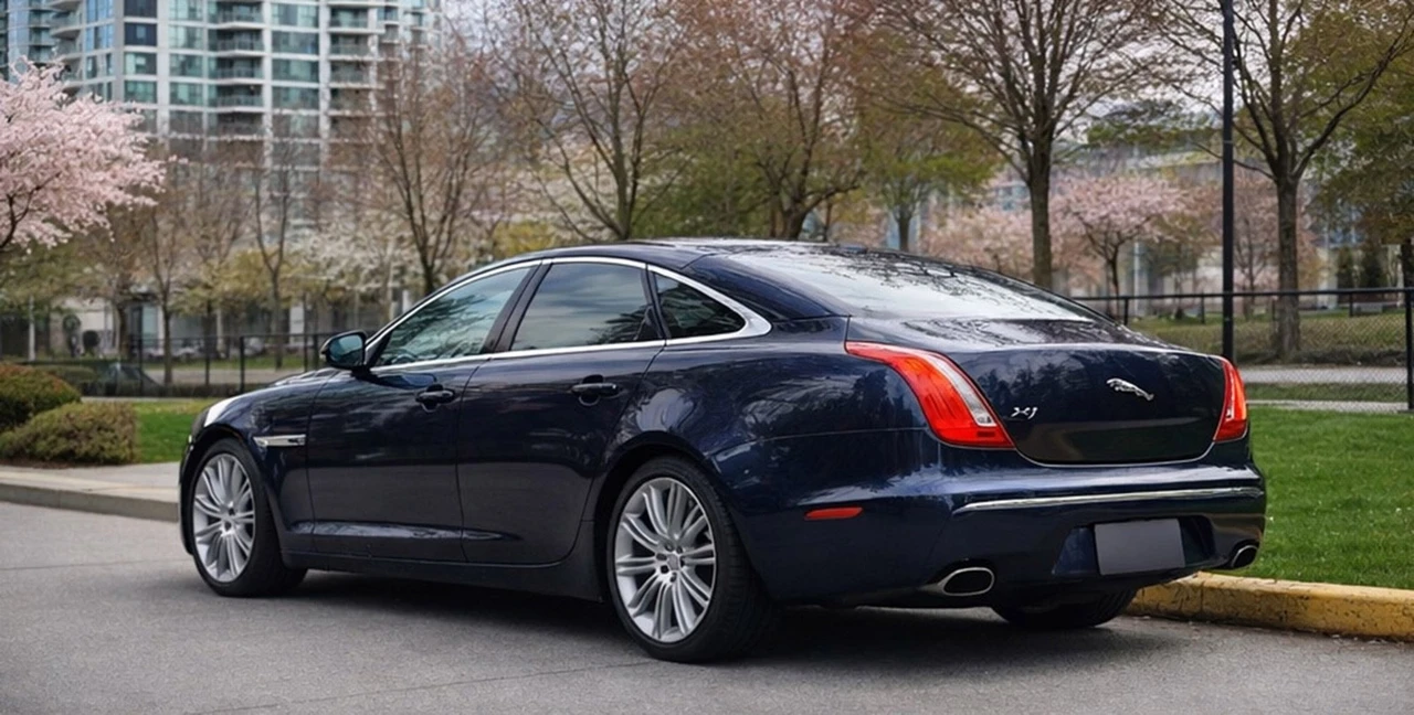 2011 Jaguar X351 XJ - Image 2 of 14