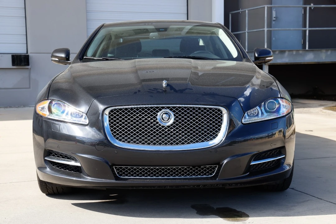 2011 Jaguar X351 XJR - Image 17 of 21
