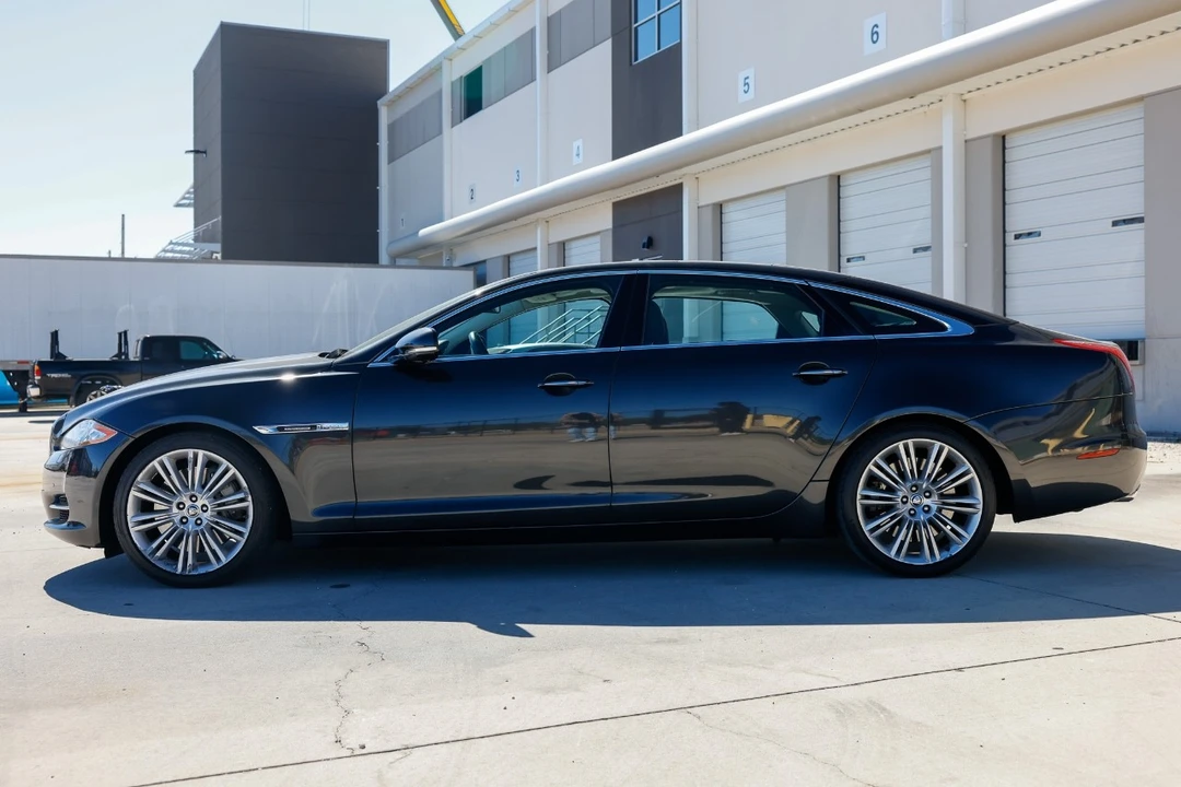 2011 Jaguar XJ Series 4 - Image 3 of 12