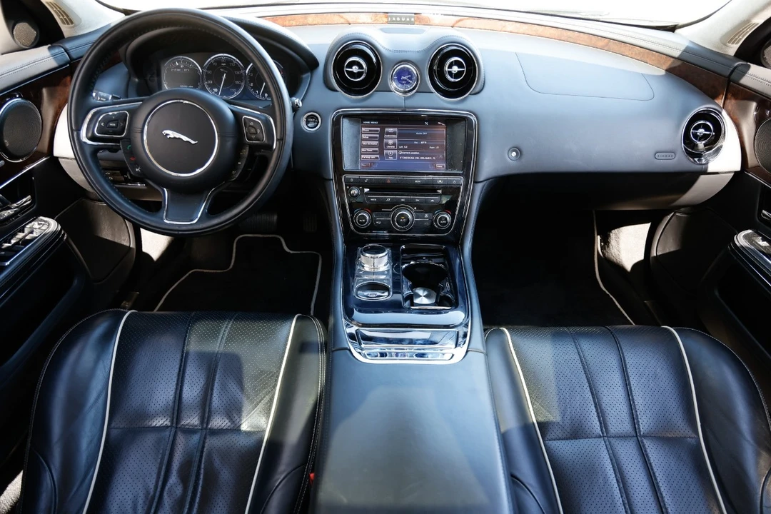 2011 Jaguar X351 XJR - Image 2 of 21