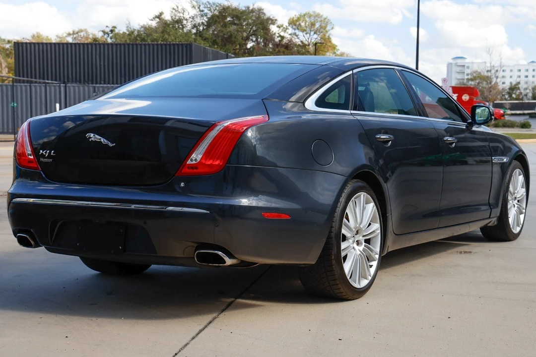2011 Jaguar X351 XJR - Image 11 of 21