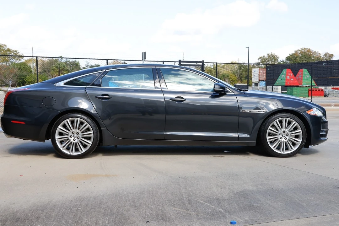 2011 Jaguar X351 XJR - Image 13 of 21