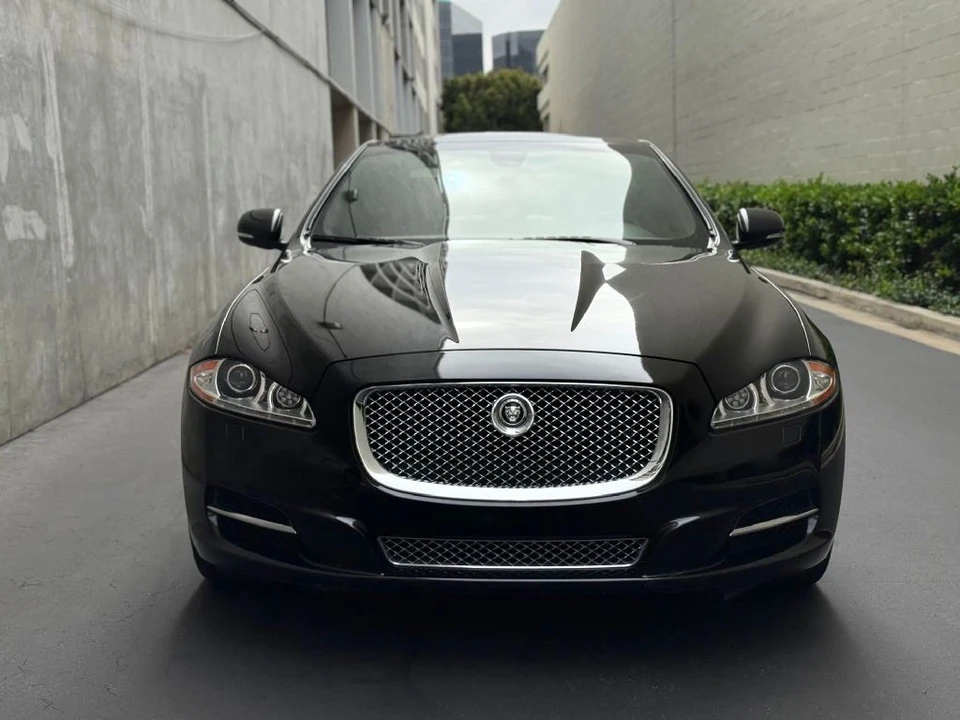 2011 Jaguar X351 XJR - Image 4 of 21