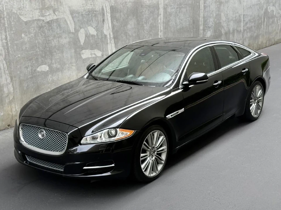 2011 Jaguar X351 XJR - Image 2 of 21