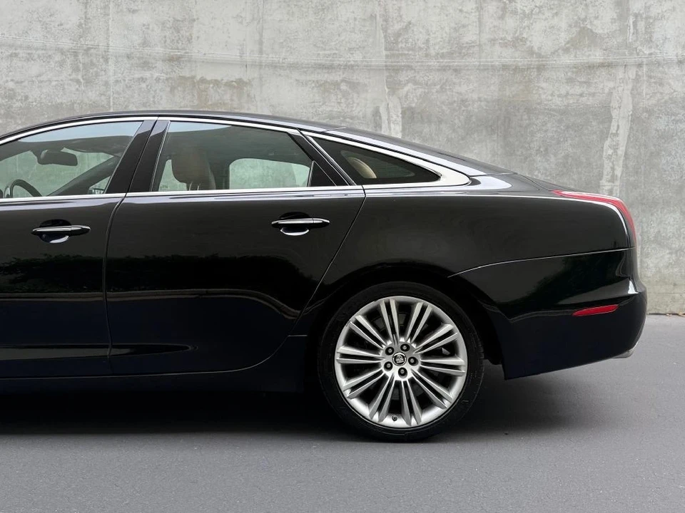 2011 Jaguar X351 XJR - Image 6 of 21
