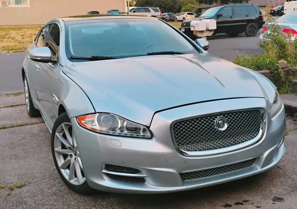 2011 Jaguar X351 XJ - Image 2 of 9