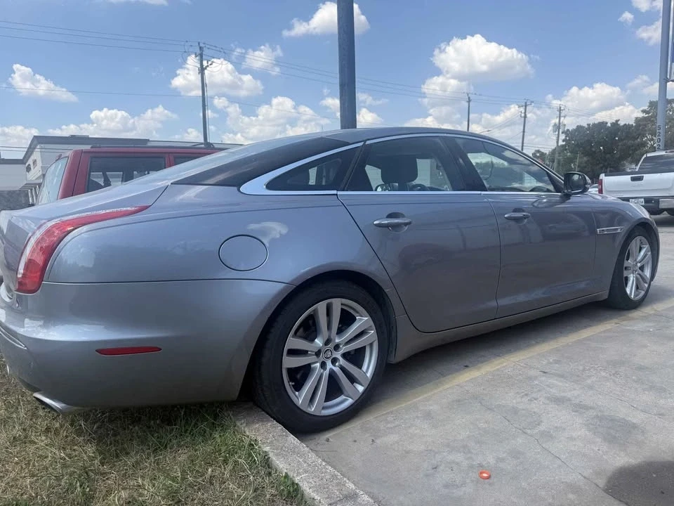 2011 Jaguar X351 XJ - Image 2 of 10
