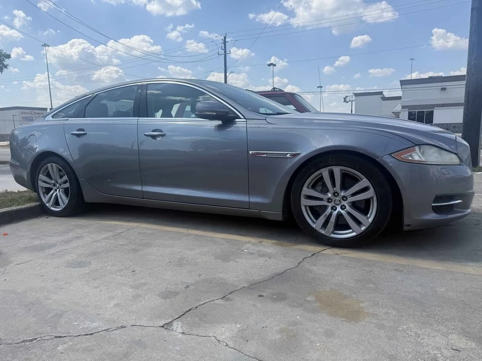 2011 Jaguar X351 XJ - Image 3 of 10