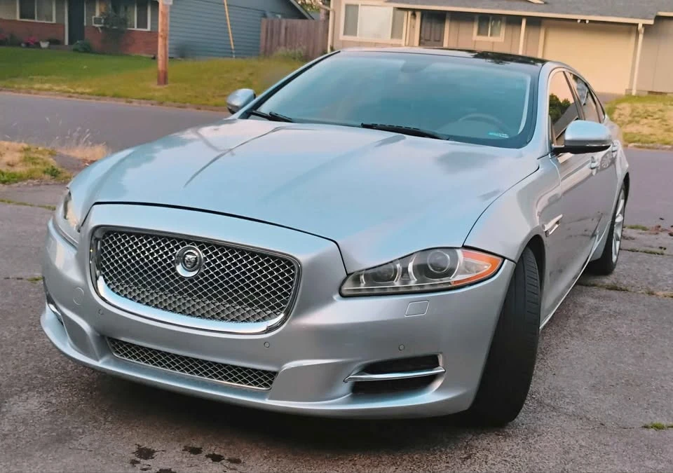 2011 Jaguar XJ Series 4 - Image 2 of 8