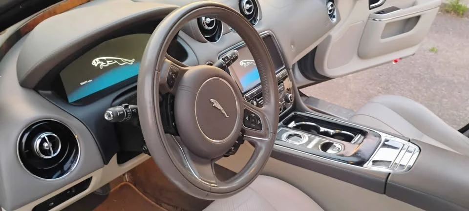 2011 Jaguar XJ Series 4 - Image 5 of 8