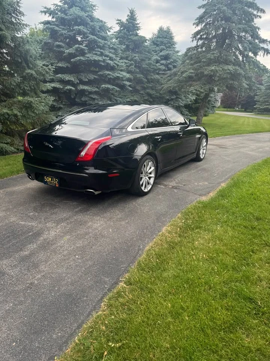 2011 Jaguar X351 XJ - Image 2 of 7
