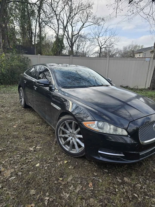 2011 Jaguar X351 XJ - Image 2 of 4