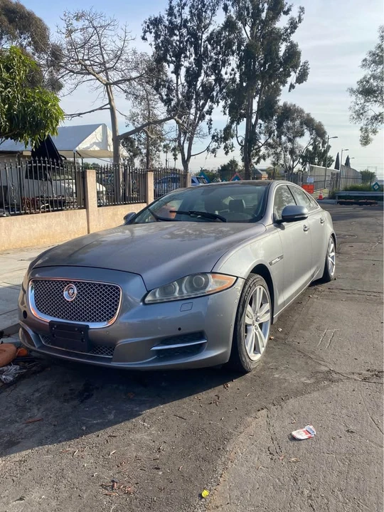 2011 Jaguar X351 XJ - Image 2 of 11