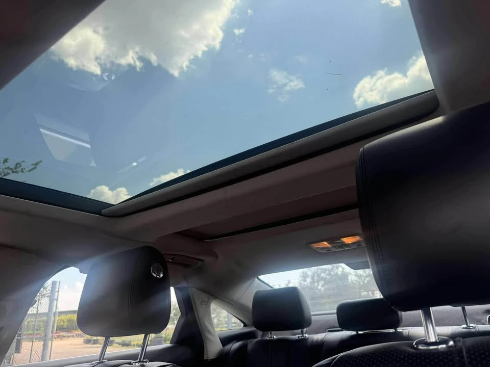 2011 Jaguar X351 XJ - Image 6 of 11
