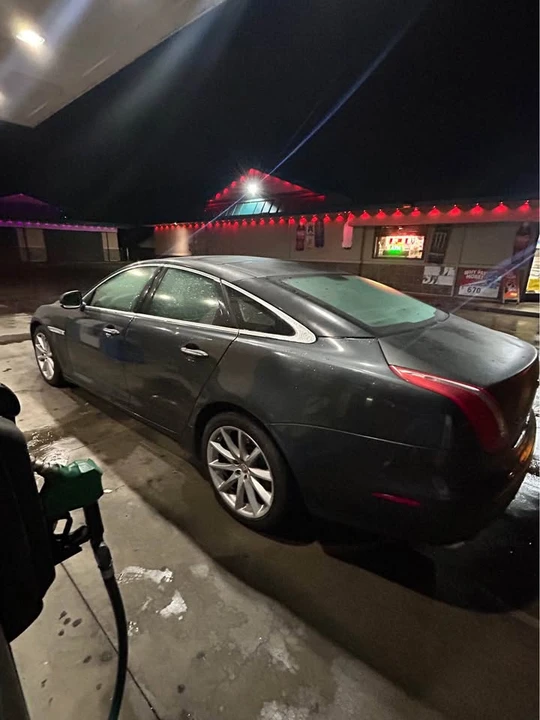 2011 Jaguar X351 XJ - Image 4 of 4
