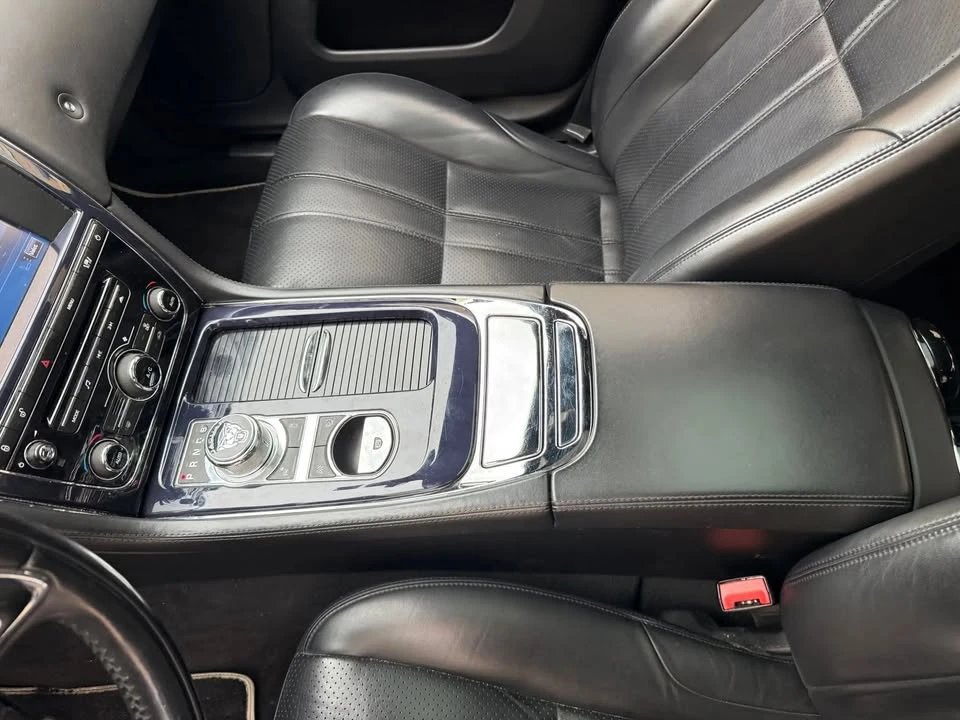 2011 Jaguar X351 XJ - Image 18 of 20