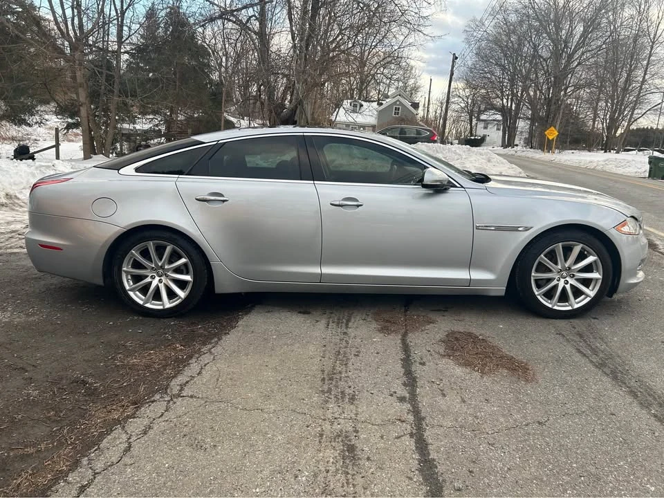 2011 Jaguar X351 XJ - Image 8 of 17