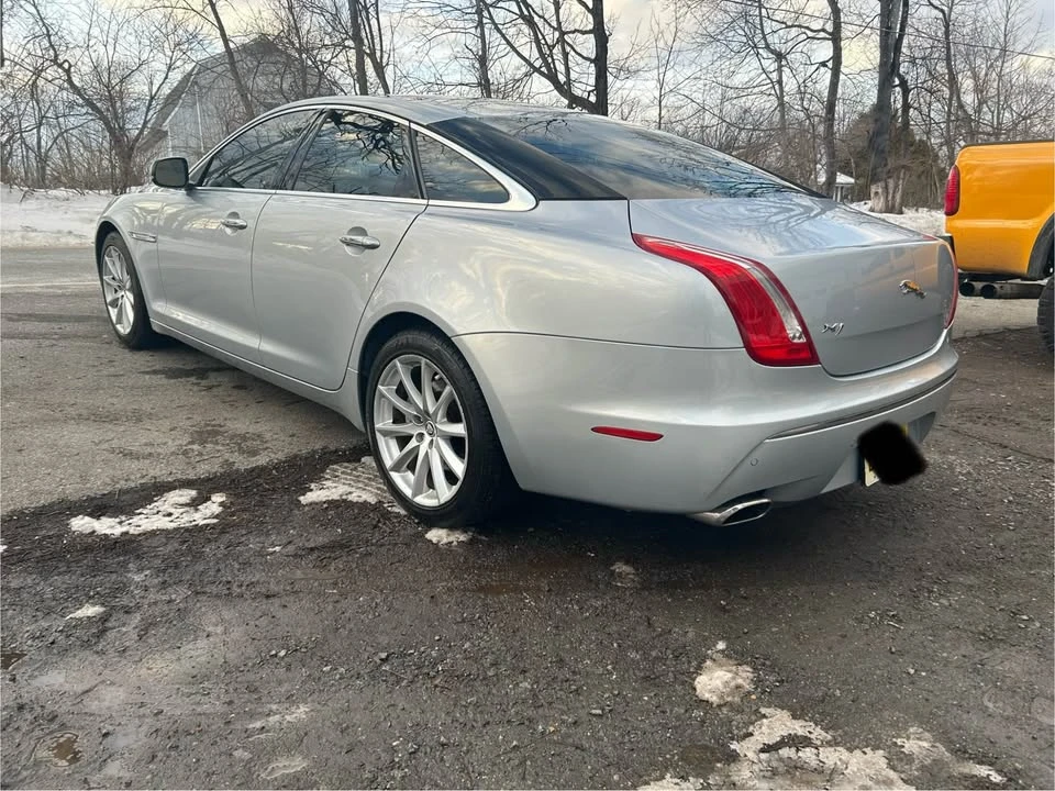 2011 Jaguar X351 XJ - Image 5 of 17