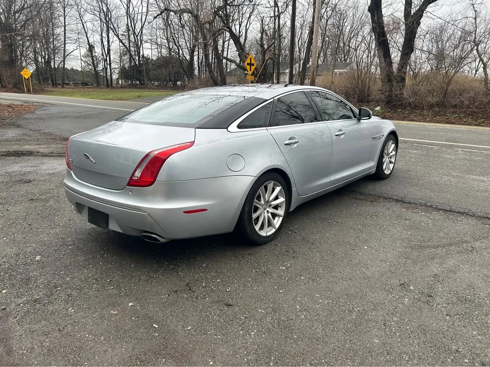 2011 Jaguar X351 XJ - Image 4 of 18