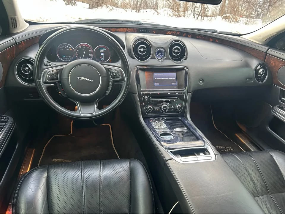 2011 Jaguar X351 XJ - Image 11 of 18