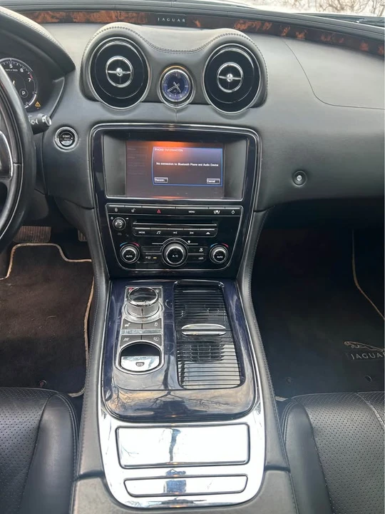 2011 Jaguar X351 XJ - Image 16 of 18