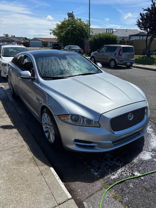 2011 Jaguar X351 XJ - Image 2 of 7