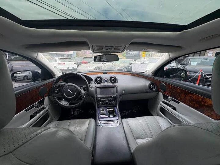 2011 Jaguar X351 XJ - Image 8 of 19