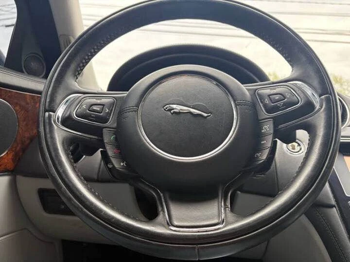 2011 Jaguar X351 XJ - Image 16 of 19