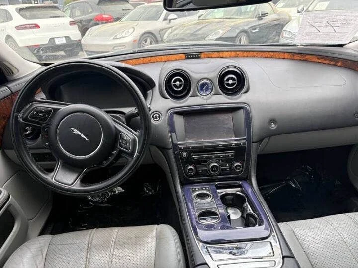 2011 Jaguar X351 XJ - Image 9 of 19