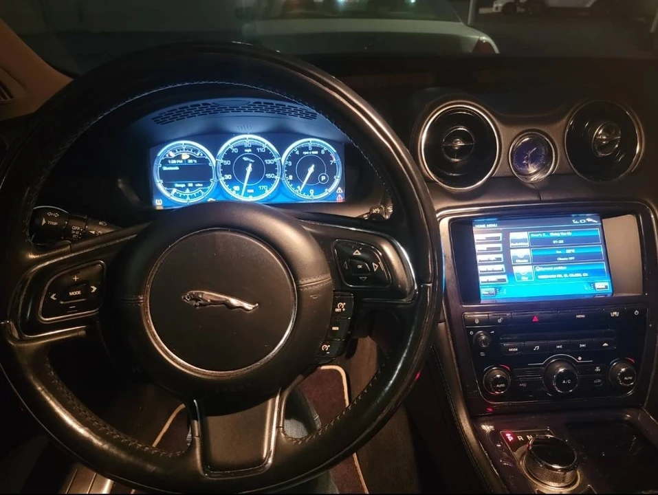 2011 Jaguar X351 XJ - Image 3 of 7