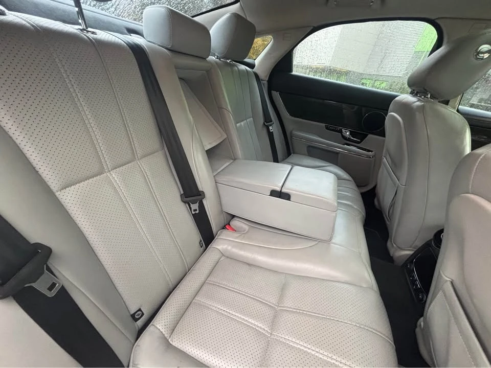 2011 Jaguar X351 XJ - Image 5 of 6