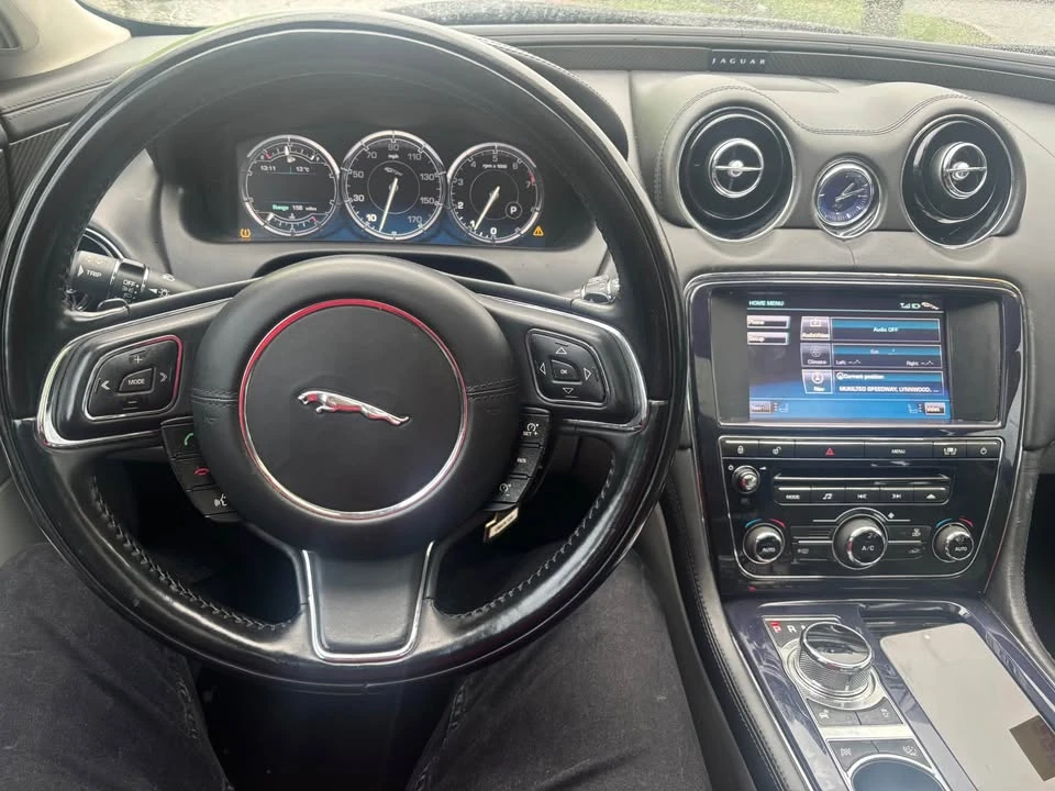 2011 Jaguar X351 XJ - Image 4 of 6