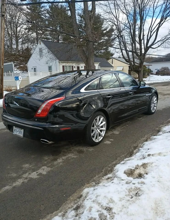 2011 Jaguar X351 XJ - Image 2 of 7