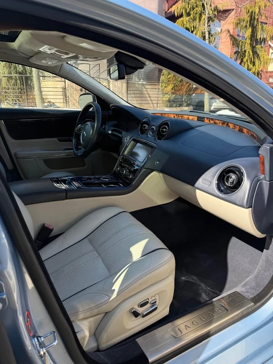 2011 Jaguar X351 XJ - Image 8 of 11