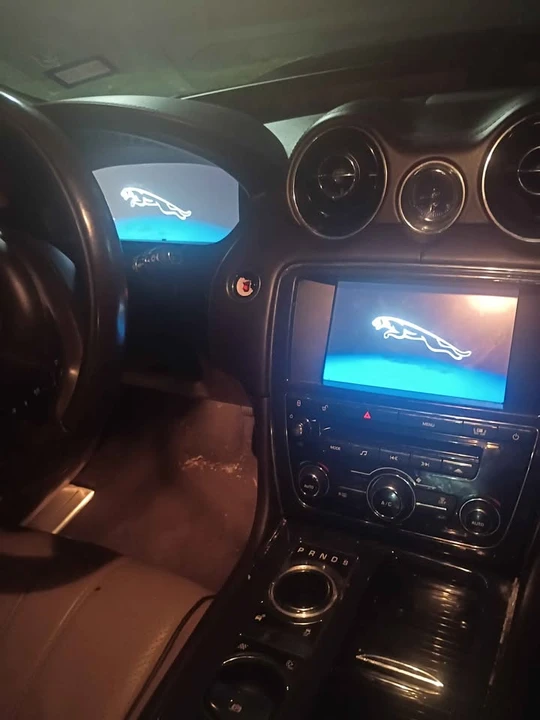 2011 Jaguar X351 XJ - Image 3 of 10