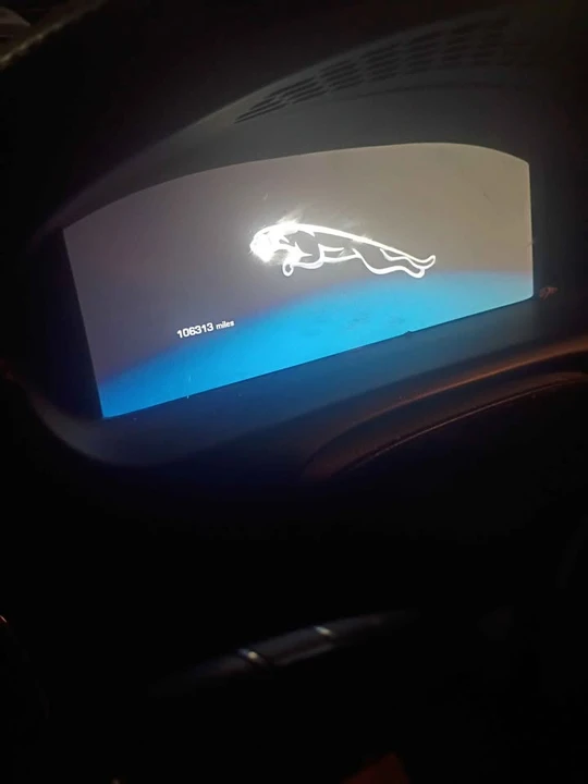 2011 Jaguar X351 XJ - Image 7 of 10